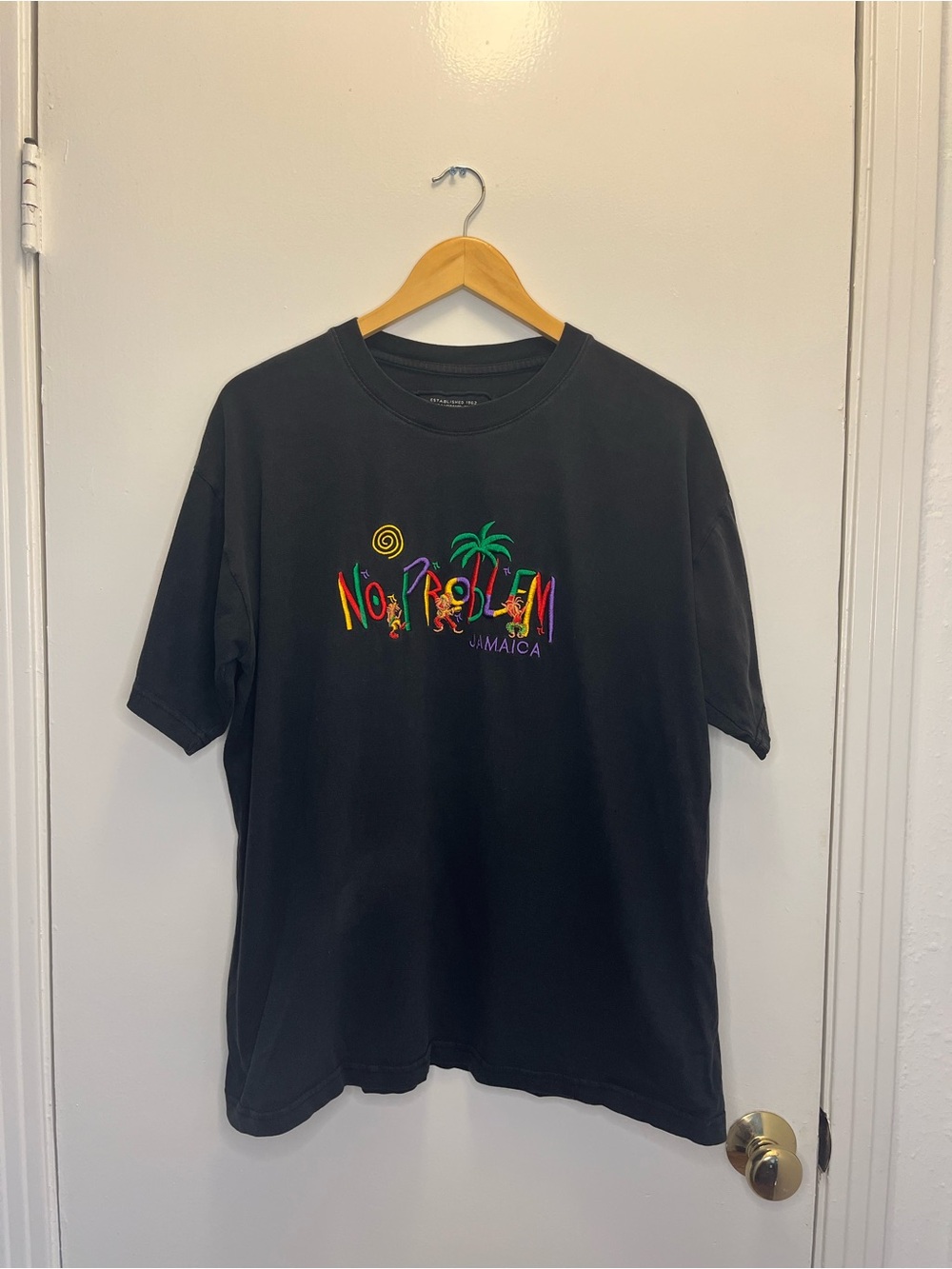 Vintage Black "No Problem" Jamaica Embroidered T-Shirt